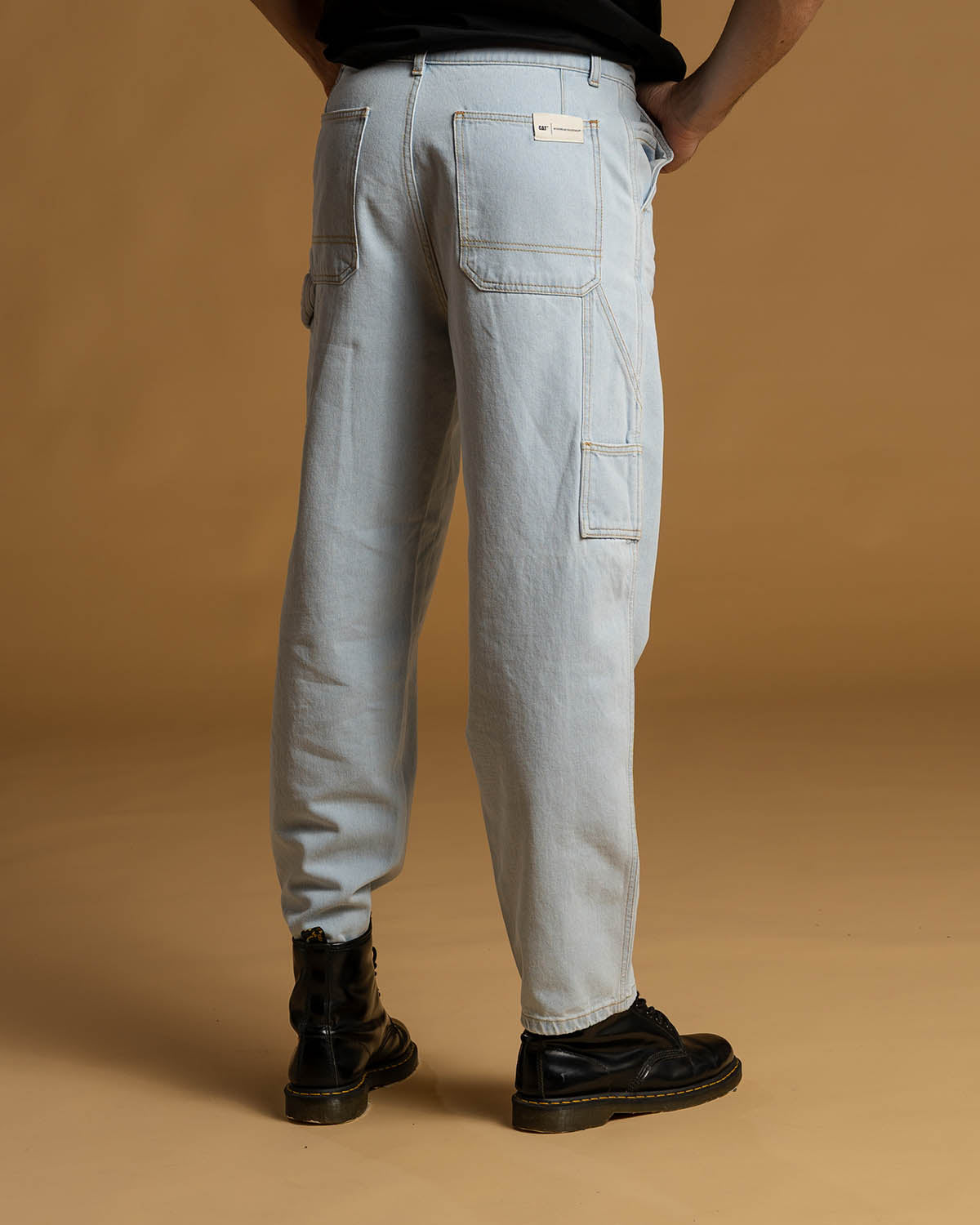 LIGHT WASH DENIM PAINTER PANT