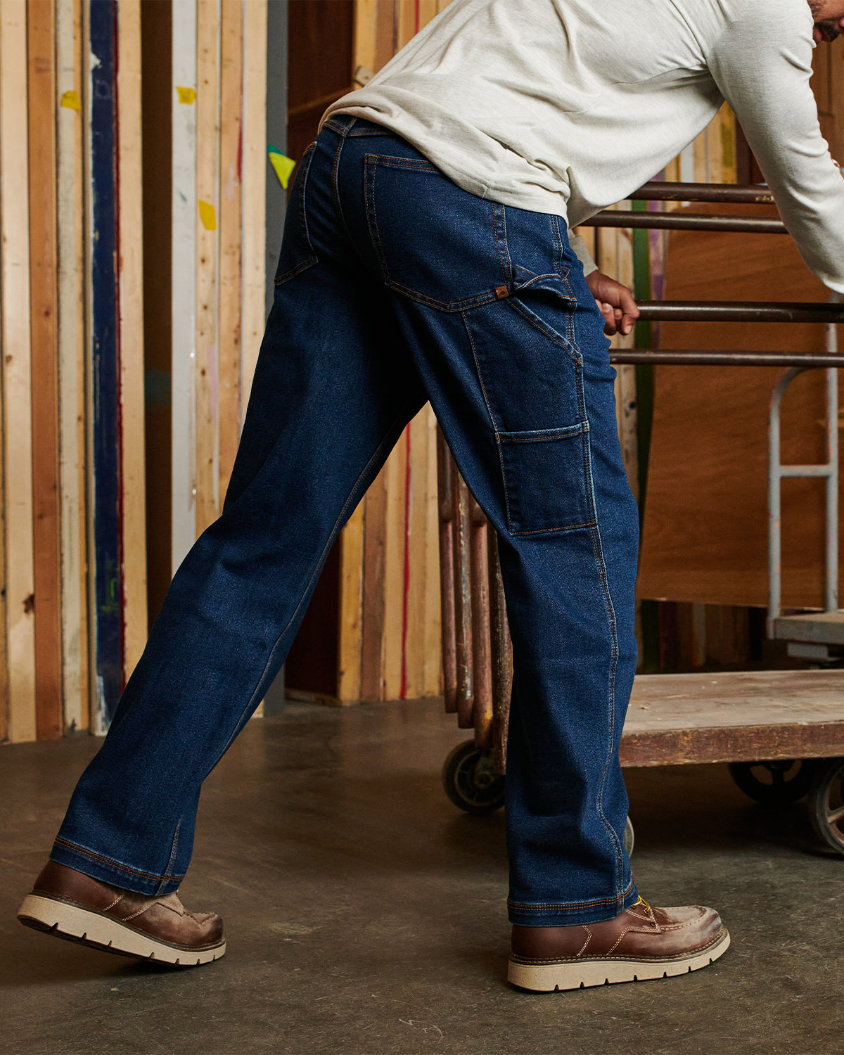 MEN'S D2 RELAXED CARPENTER JEAN CAT® WORKWEAR – Caterpillar Workwear